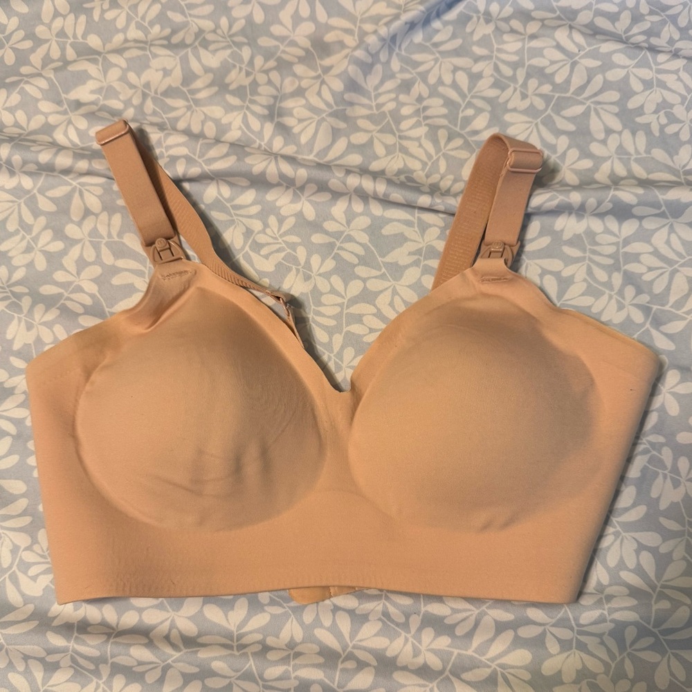 Never worn momcozy nursing bra.